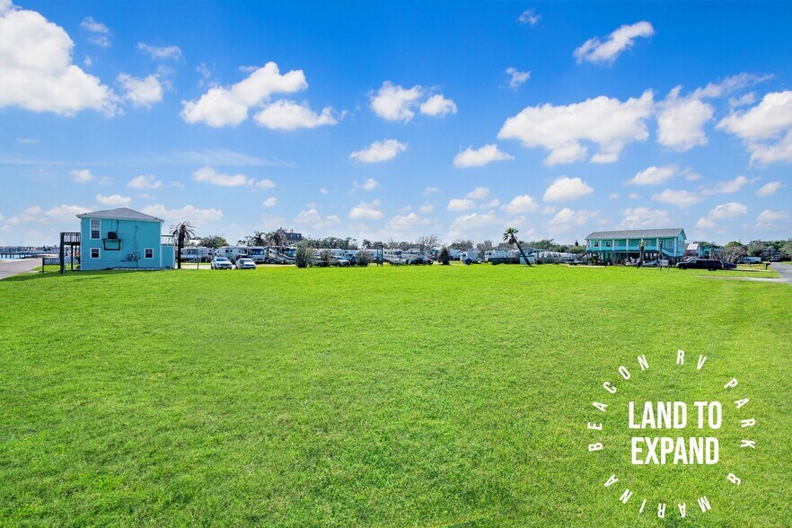 More Photos Of 301 S Fulton Beach, Rockport Trailer Camper Park For Sale