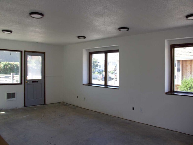 More Photos Of 1347 S Hemlock St, Cannon Beach Restaurant For Sale