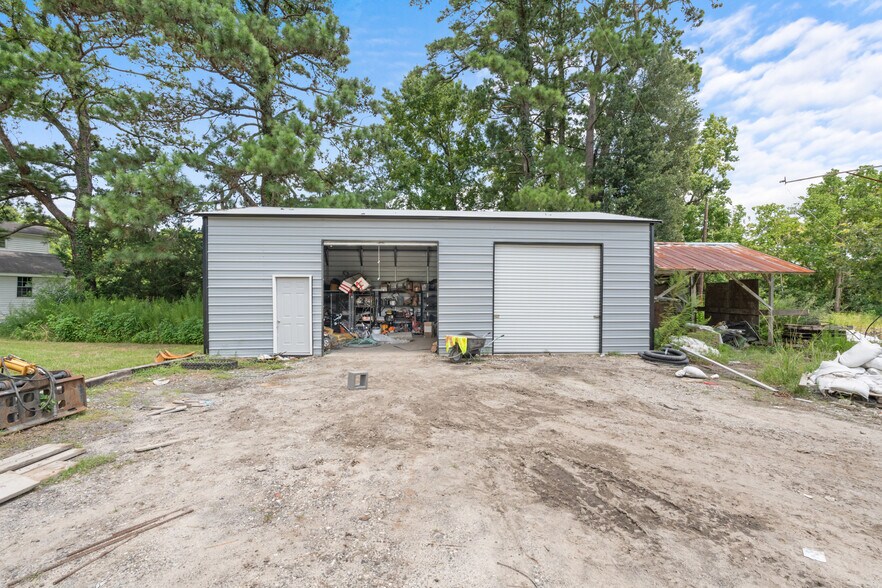 More Photos Of 5757 Ogeechee Rd, Savannah Flex For Lease