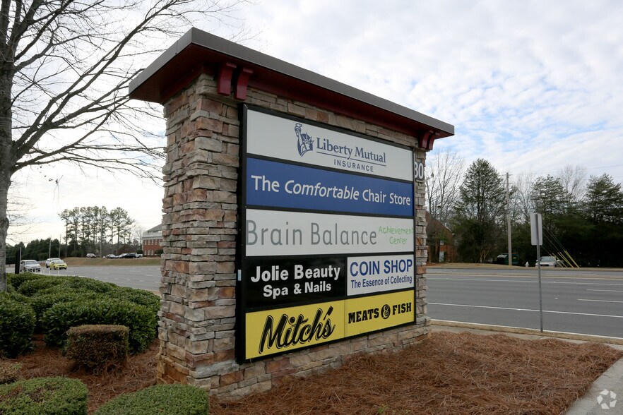 More Photos Of 30 E Crossville Rd, Roswell Freestanding For Lease