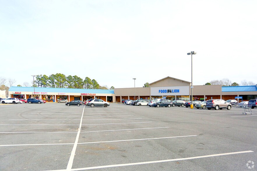 More Photos Of 1077 Virginia Beach Blvd, Virginia Beach General Retail For Lease