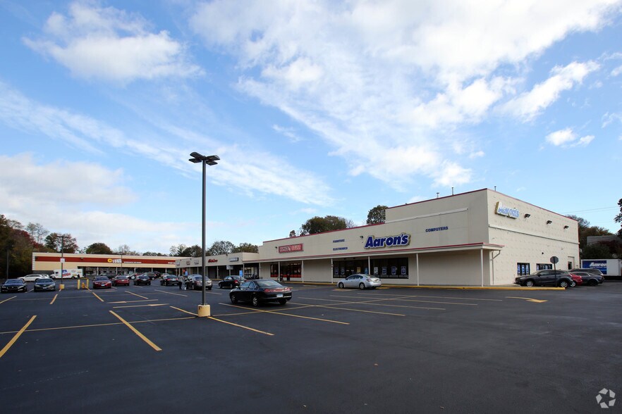 More Photos Of 300-358 Boston Ave, Stratford Storefront For Sale