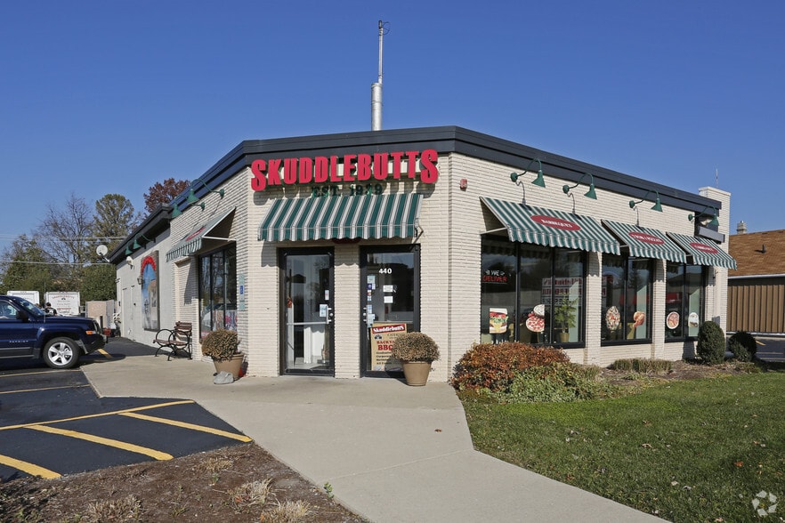 More Photos Of 440 Ogden Ave, Downers Grove Freestanding For Sale