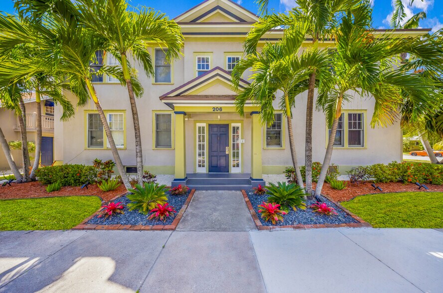 Primary Photo Of 206 S 15th Ave, Hollywood Apartments For Sale