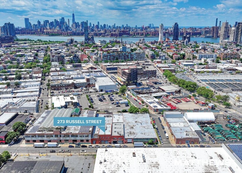 More Photos Of 273 Russell St, Brooklyn Warehouse For Sale