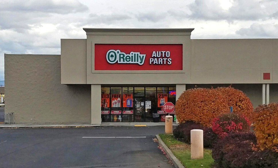 More Photos Of 2200-2212 Island Ave, La Grande Unknown For Lease