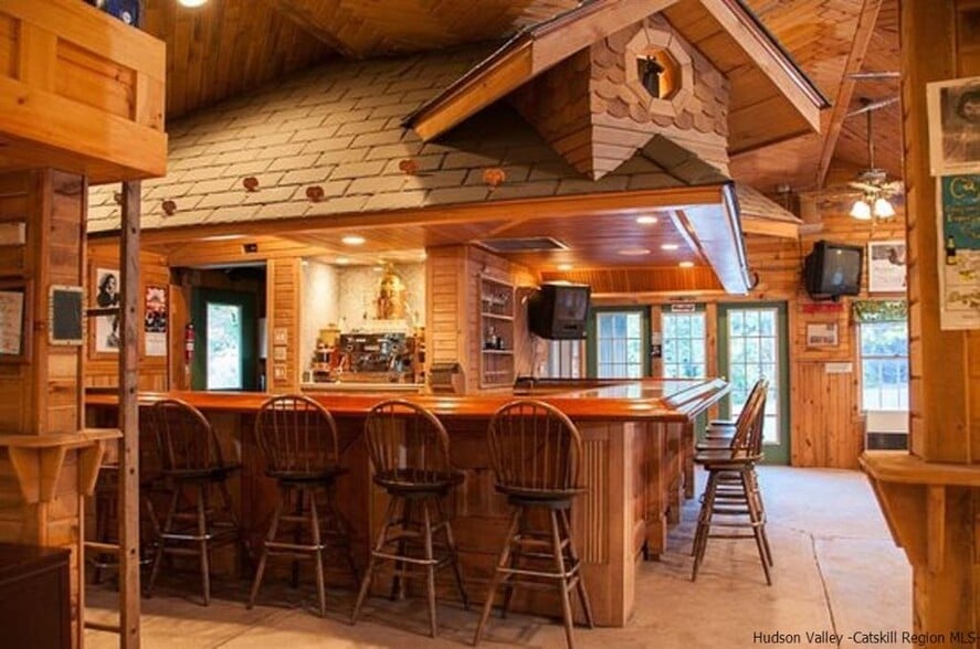 More Photos Of 218 NY-296, Windham Hotel For Sale