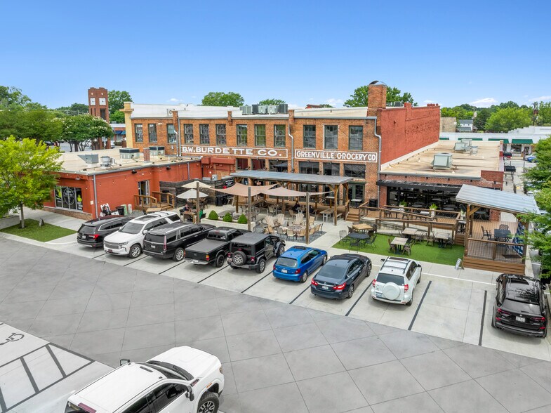 More Photos Of 128 Curtis St, Simpsonville Storefront Retail Office For Lease