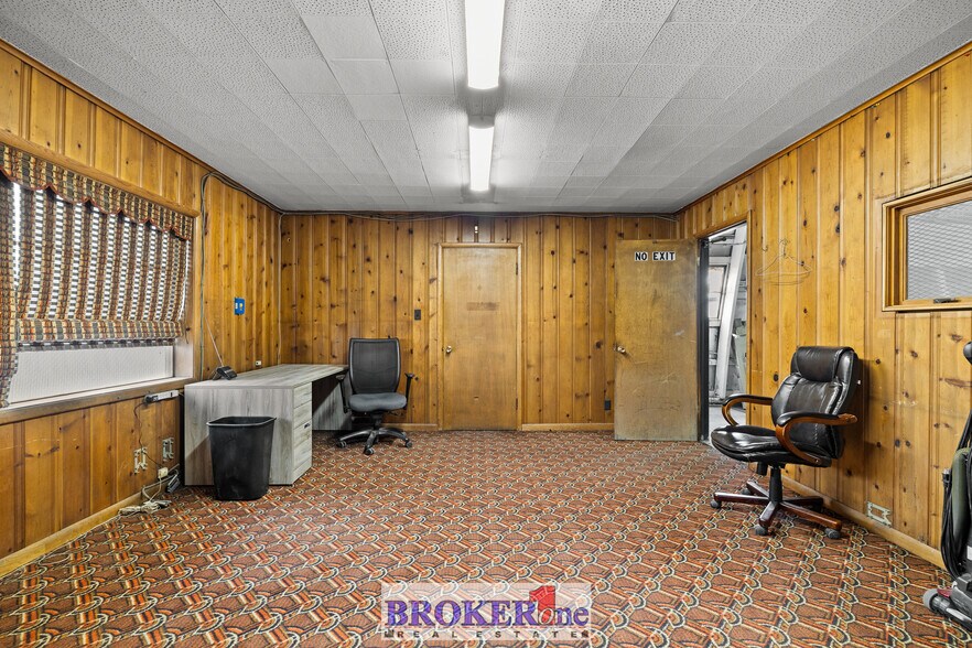 More Photos Of 5720 W Yellowstone Hwy, Casper Industrial For Sale