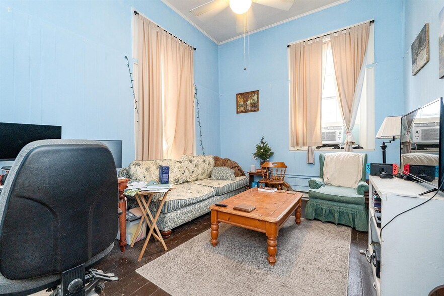 More Photos Of 100 W German St, Shepherdstown Storefront Retail Residential For Sale