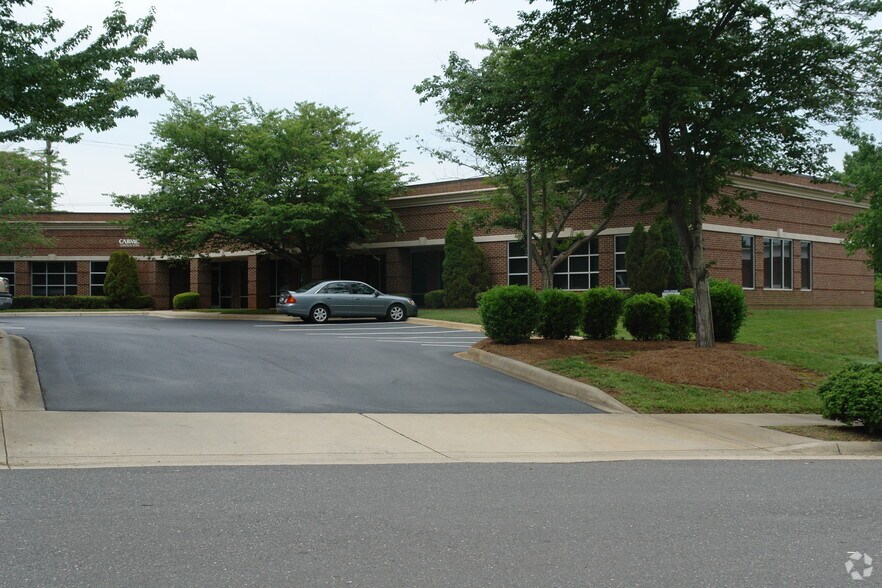 More Photos Of 8030 England St, Charlotte Light Manufacturing For Lease