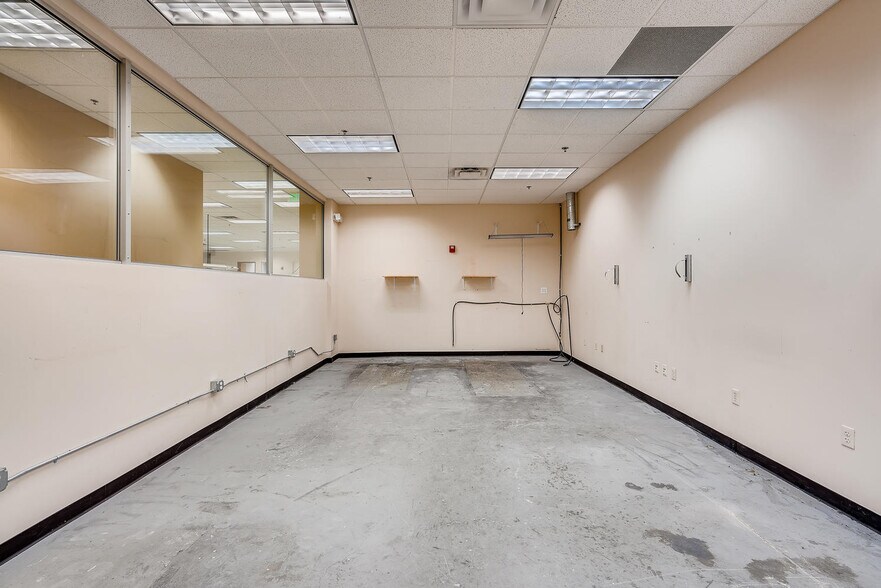 More Photos Of 4680 Table Mountain Dr, Golden Flex For Lease