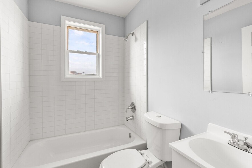 More Photos Of 2607 Jefferson St, Nashville Apartments For Sale