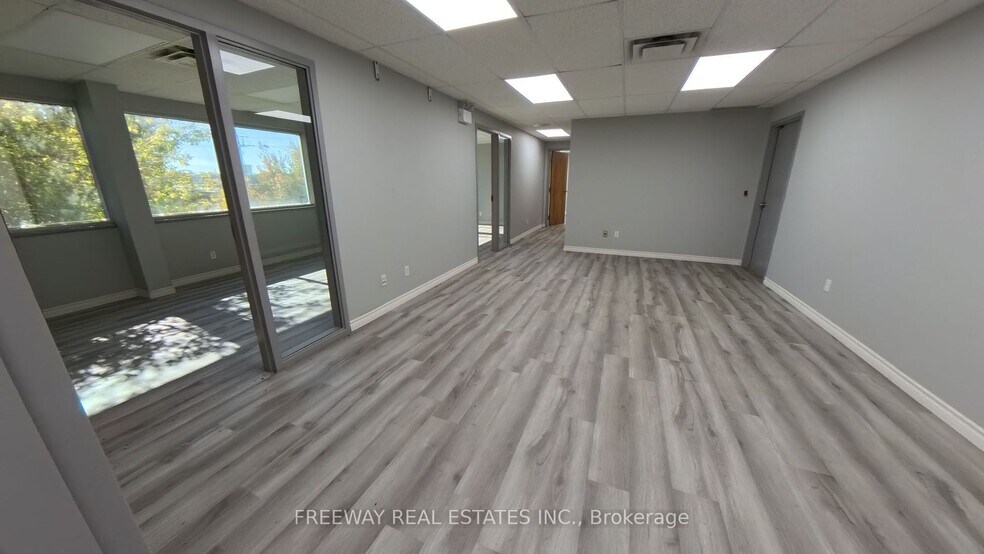 More Photos Of 35 Sharp Rd, Brantford Warehouse For Sale