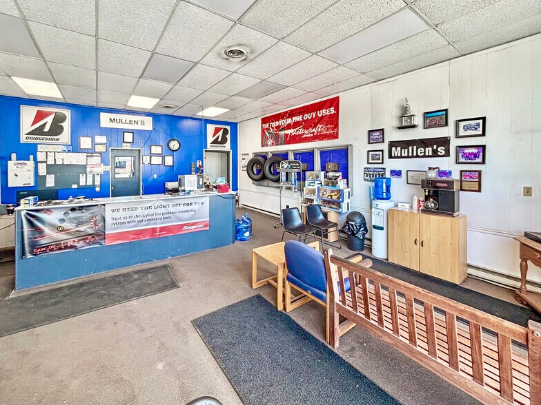 More Photos Of 1005 E Broadway St, Covington General Retail For Sale