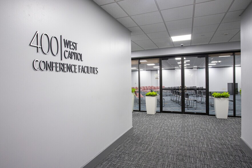 More Photos Of 400 W Capitol Ave, Little Rock Office For Lease