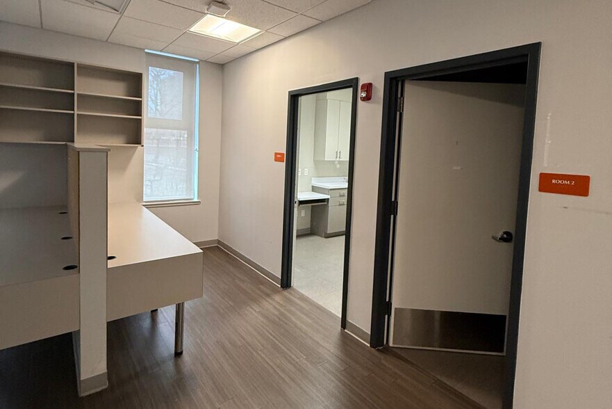 More Photos Of 407 Dumont Ave, Brooklyn Apartments For Lease