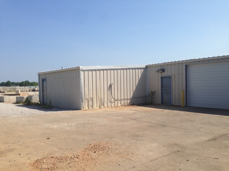 More Photos Of 125 Kelly Ct, Bowling Green Warehouse For Lease