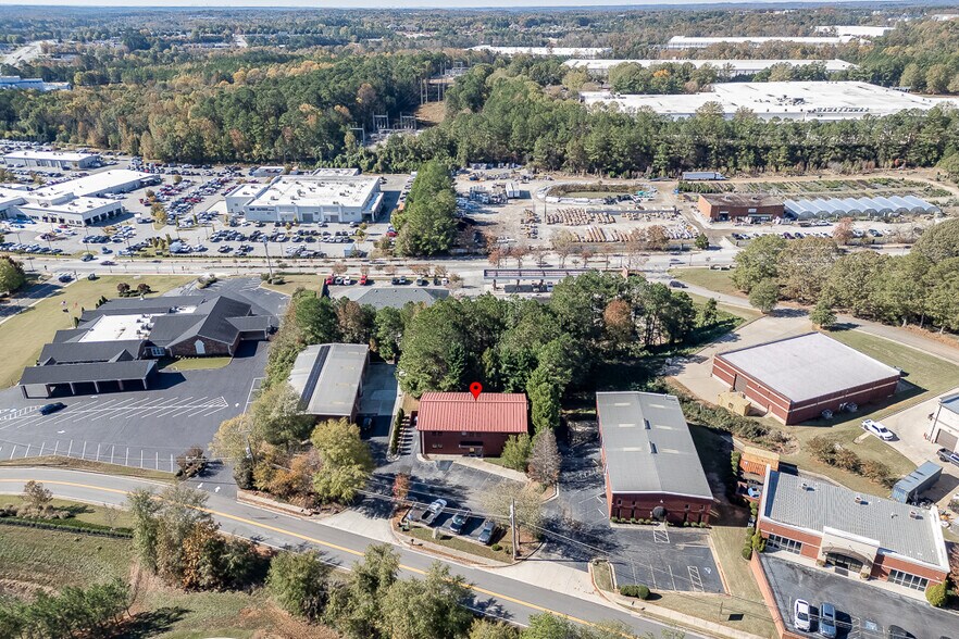 More Photos Of 743 Church St, Buford Industrial For Sale
