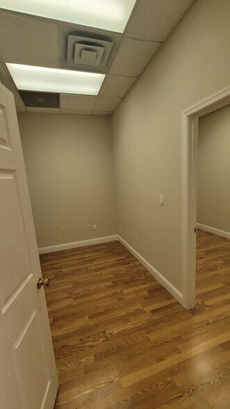 More Photos Of 316 F St NE, Washington Office For Lease