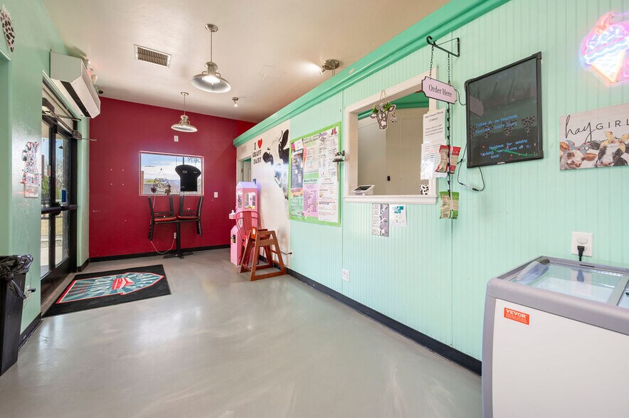 More Photos Of 581 29 Rd, Grand Junction General Retail For Sale