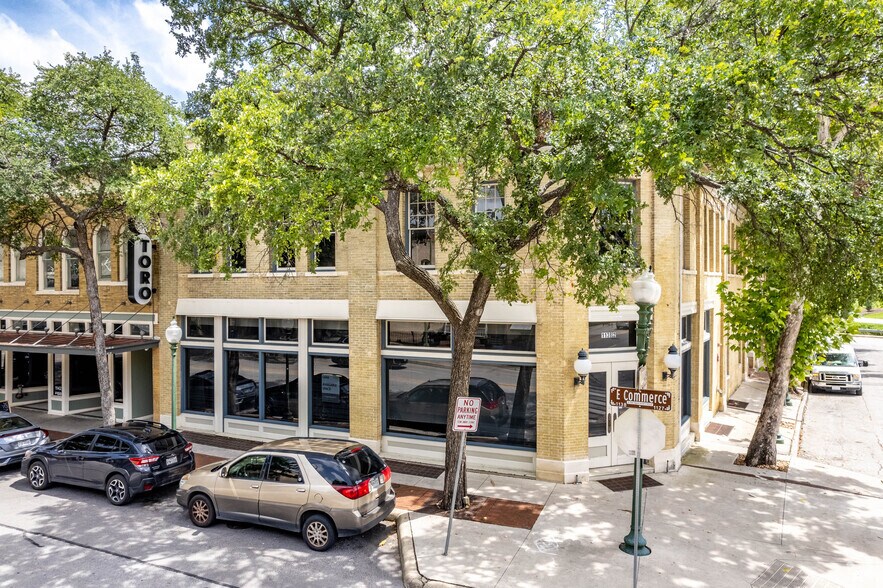 More Photos Of 119 Heiman St, San Antonio Unknown For Lease