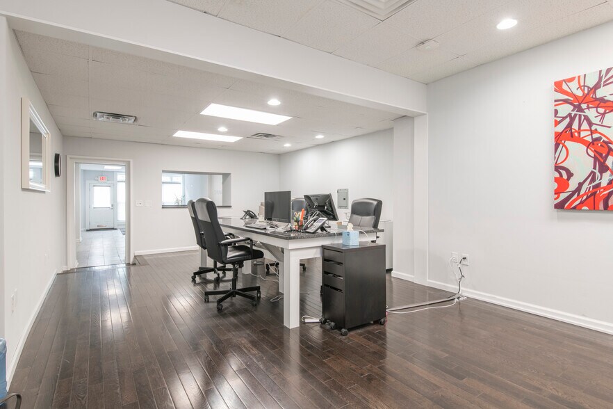 More Photos Of 813 N 5th St, Philadelphia Apartments For Lease