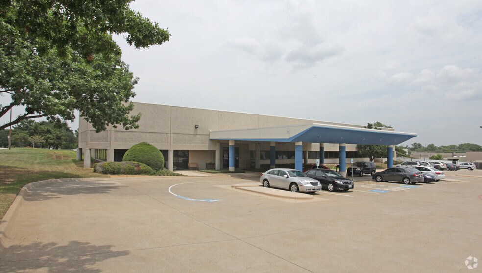 Primary Photo Of 1405 Avenue T, Grand Prairie Warehouse For Lease