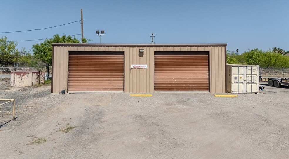 More Photos Of 255 Loop 517, Carrizo Springs Flex For Sale