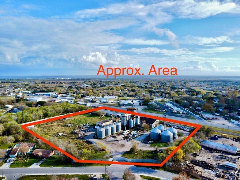 Primary Photo Of 1621 W Main St, Port Lavaca Land For Sale