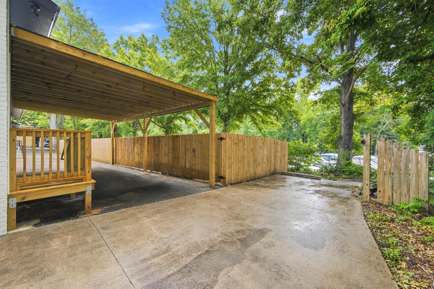 More Photos Of 125-145 E Georgia Ave, Fayetteville Freestanding For Sale