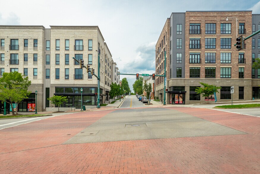 More Photos Of 355 Walnut St, Chattanooga Apartments For Lease