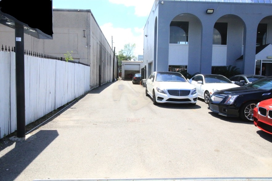More Photos Of 5827 Star Ln, Houston Warehouse For Sale