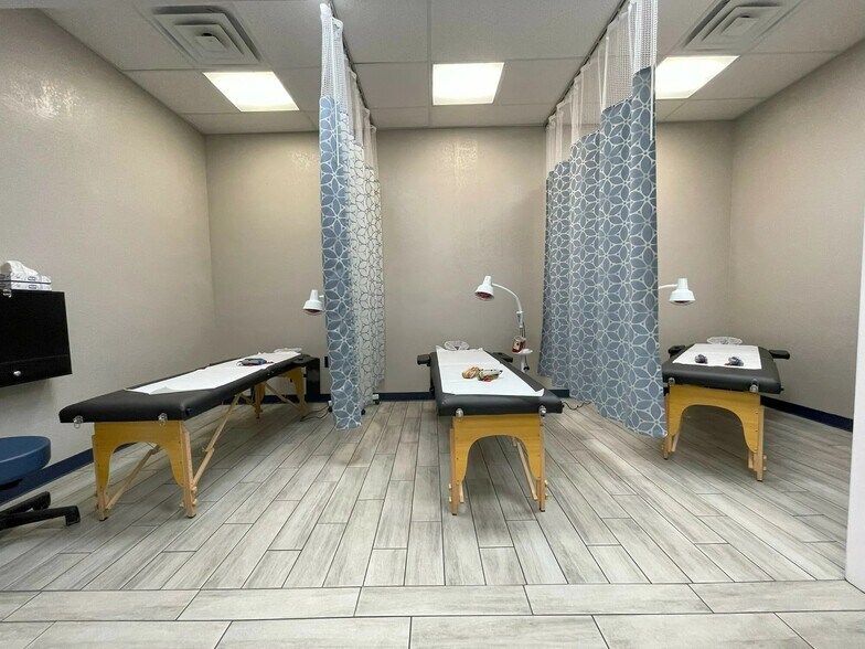 More Photos Of 19750 W Highway 46, Spring Branch Storefront For Lease