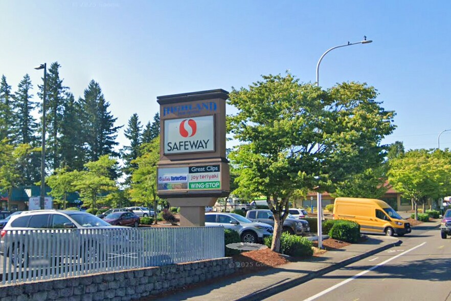 More Photos Of 901-999 SW Highland Dr, Gresham General Retail For Lease