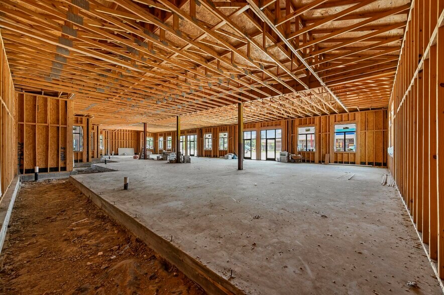 More Photos Of 1001 Travis Ranch Blvd, Forney Freestanding For Sale