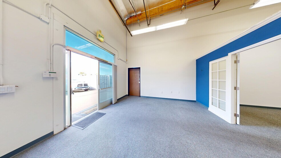 More Photos Of 29826-29832 Avenida De Las Banderas, Rancho Santa Margarita Warehouse For Lease