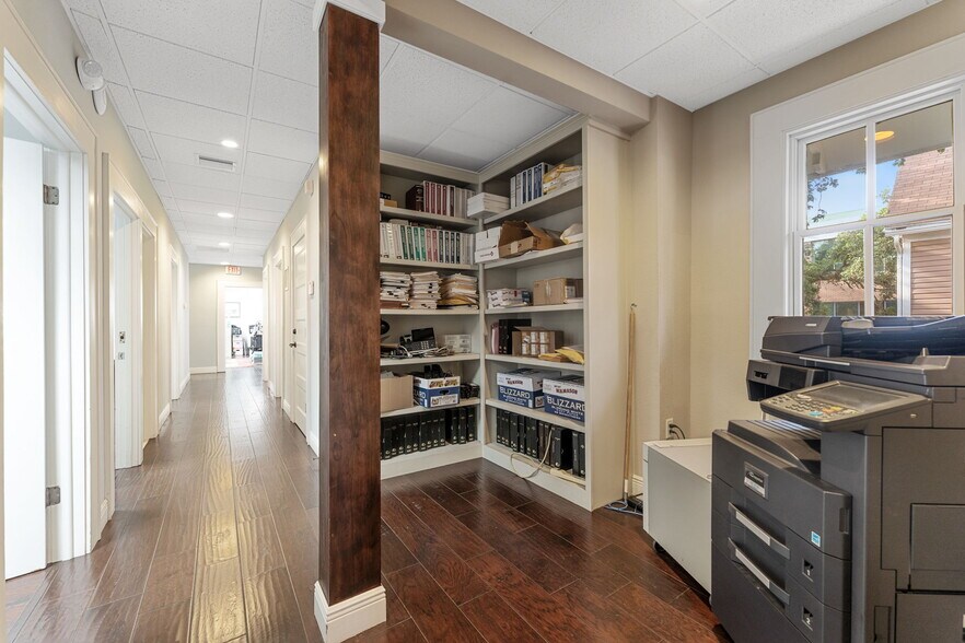More Photos Of 337 S Plant Ave, Tampa Office Residential For Sale