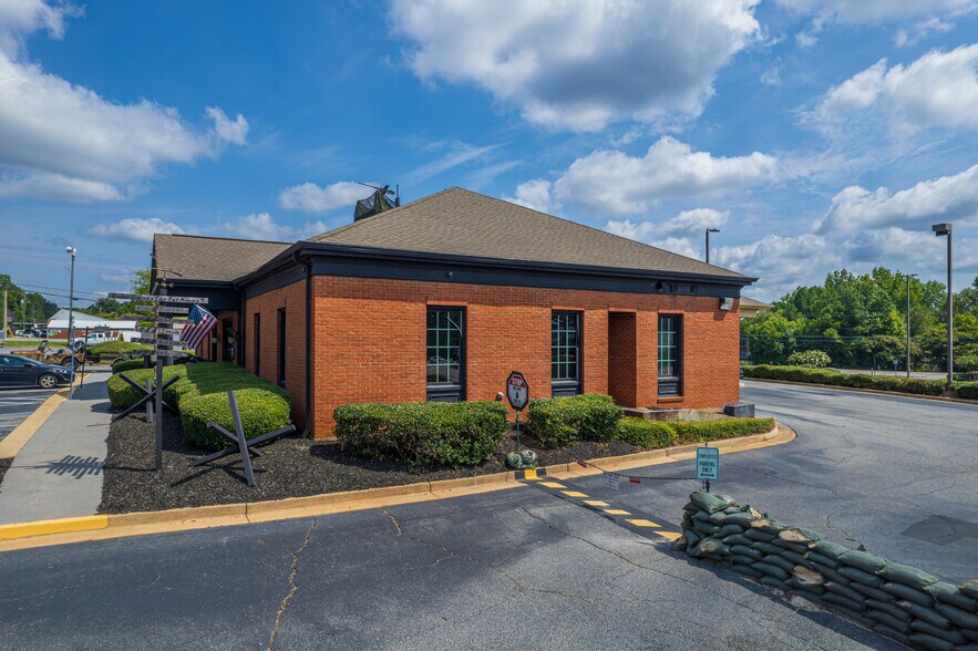 More Photos Of 9045 Hickory Flat Hwy, Woodstock Bank For Sale