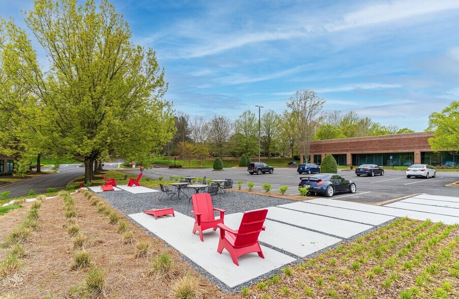 More Photos Of 2015 Vaughn Rd, Kennesaw Loft Creative Space For Sale