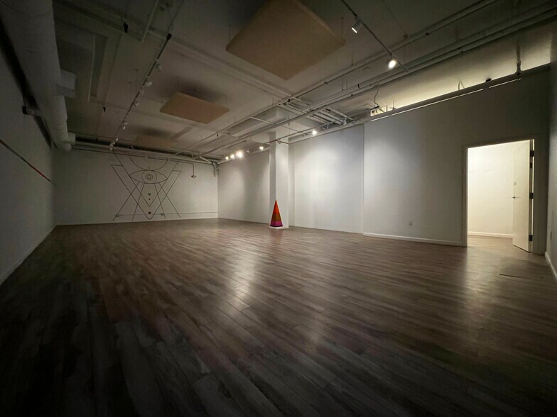 More Photos Of 1030 N Alvarado St, Los Angeles Apartments For Lease