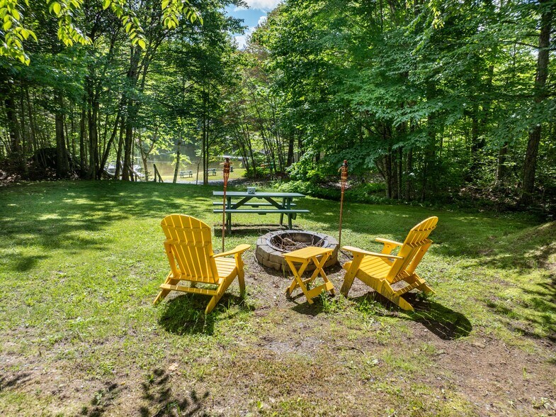 More Photos Of 15 Lower Wilson Pond Rd, Greenville Specialty For Sale