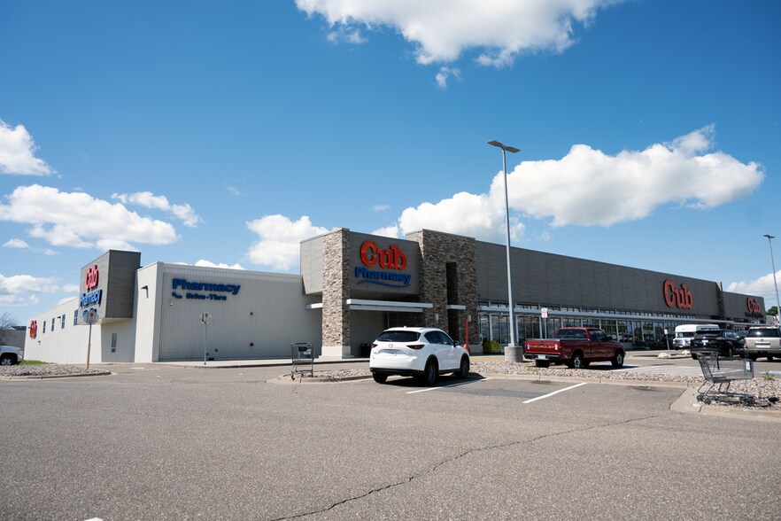 More Photos Of 7009-7191 N 10th St, Oakdale Unknown For Lease