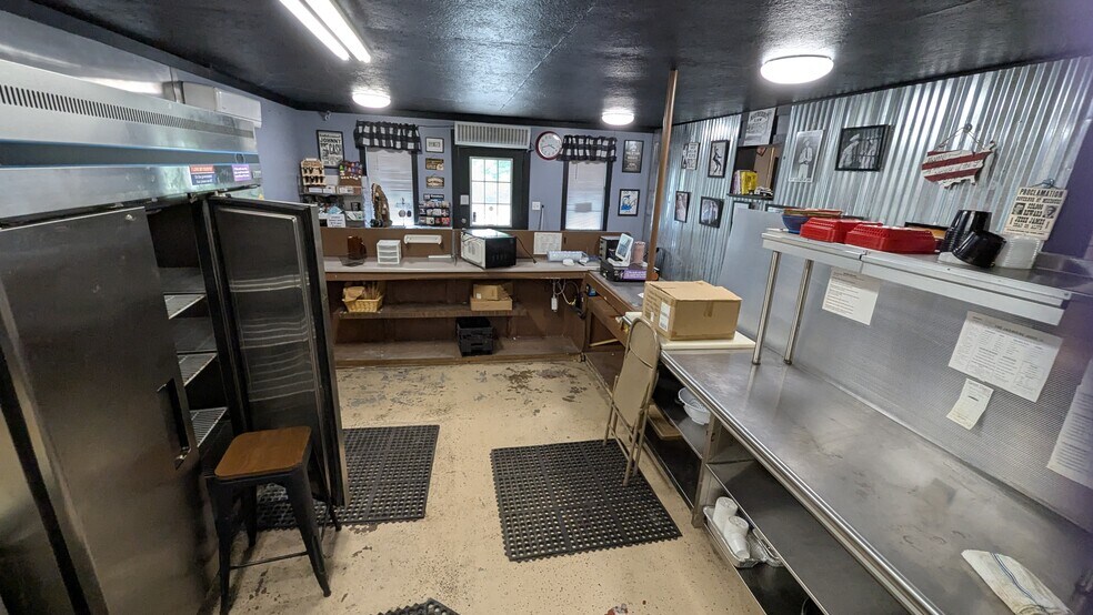 More Photos Of 339 Main St, Waterloo Restaurant For Sale