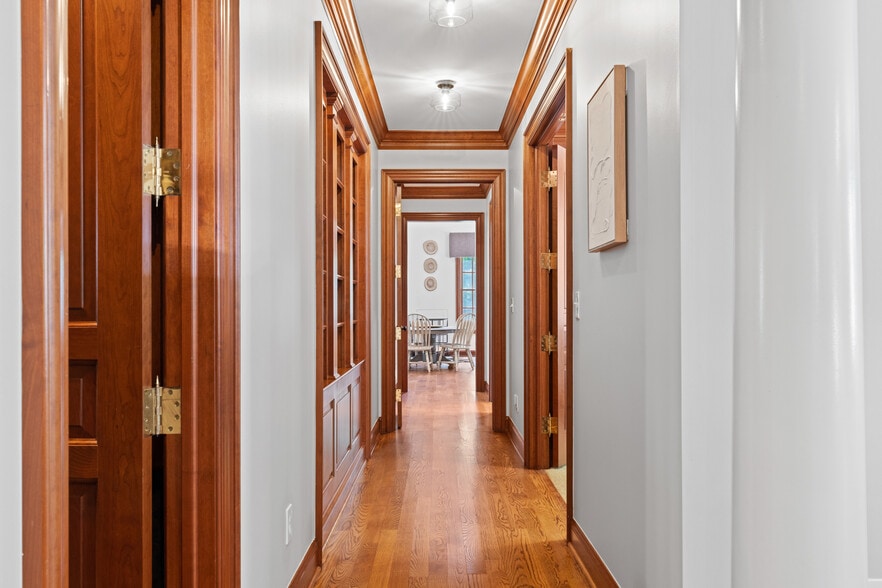 More Photos Of 5455 Plantation Rd, Sunbury Lodge Meeting Hall For Sale