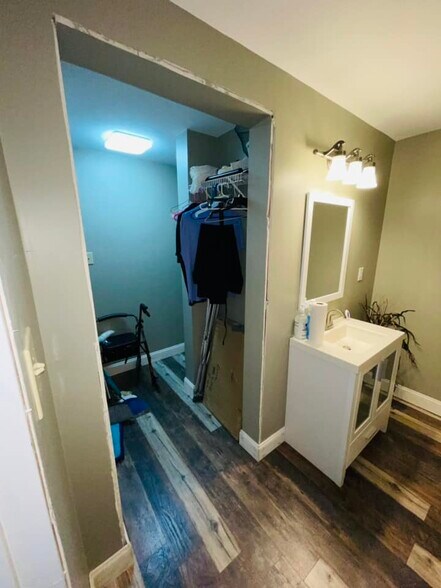 More Photos Of 301 W Main St, Stoneville Office For Sale