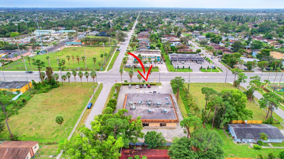 More Photos Of 5371 10th Ave N, Greenacres Storefront Retail Office For Lease