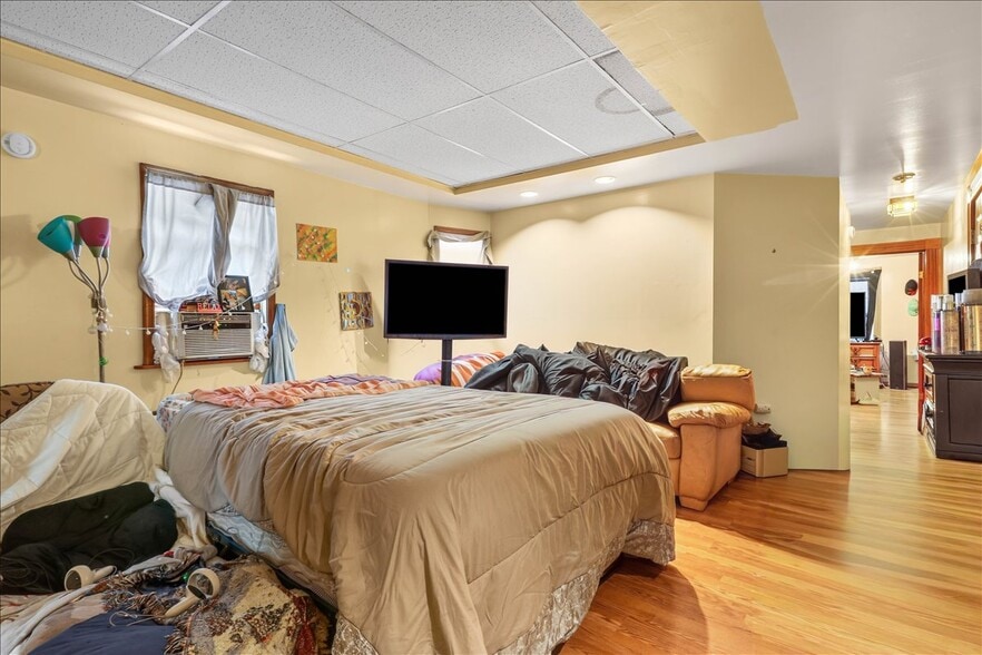 More Photos Of 914 Madison Ave, Scranton Apartments For Sale