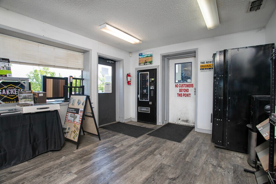 More Photos Of 5004 FM 2767, Tyler Industrial For Sale