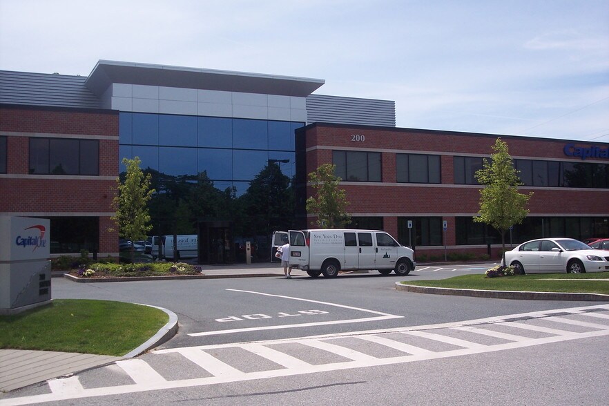 More Photos Of 200 Staples Dr, Framingham Office For Lease